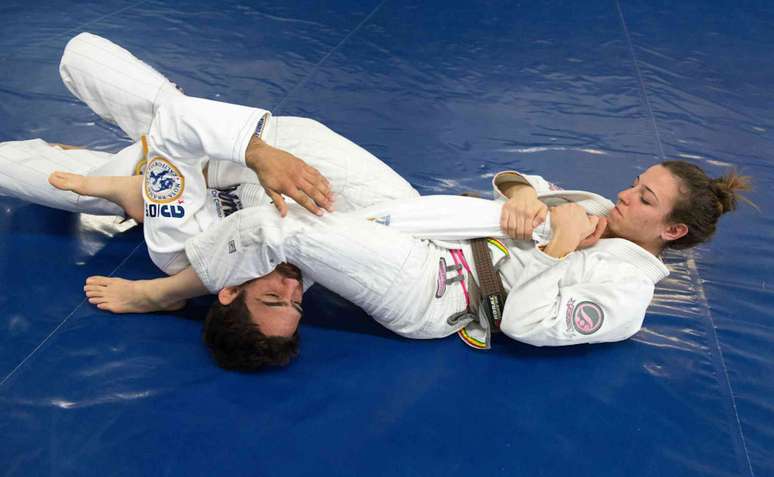Confian&ccedil;a e modera&ccedil;&atilde;o s&atilde;o fundamentais no jiu-jitsu. Leonard Ortiz/Digital First Media/Orange County Register via Getty Images