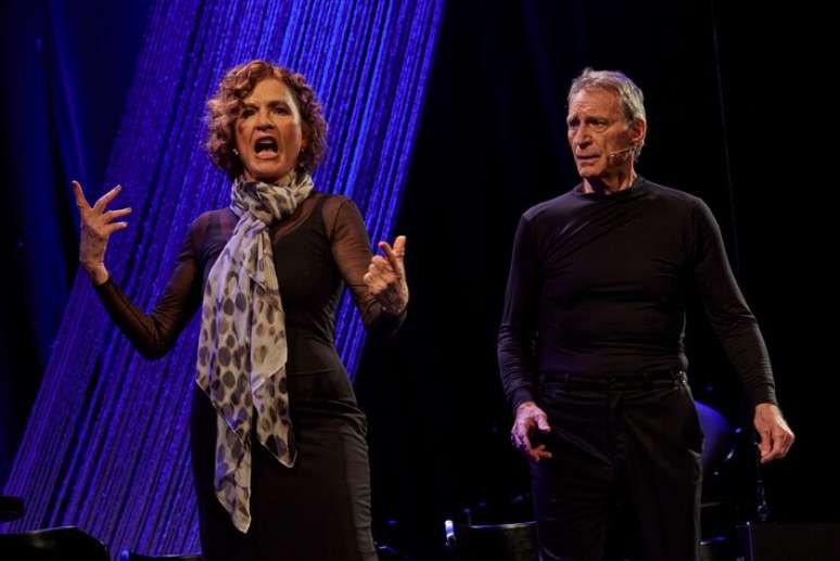 Nat&aacute;lia do Vale e Herson Capri no espet&aacute;culo 'A Sabedoria do Pais'