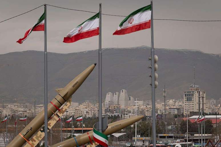 Acredita-se que o Ir&atilde; detenha o mais extenso arsenal de m&iacute;sseis bal&iacute;sticos do Oriente M&eacute;dio