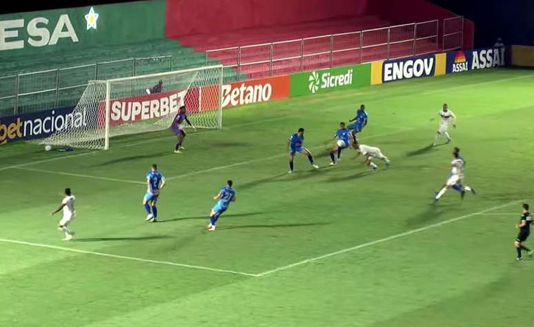 Lohan marca o gol da vit&oacute;ria da Portuguesa-RJ &ndash;