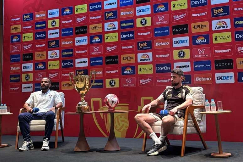 Jorginho (dir.) comenta final do Carioca entre Flamengo e Fluminense e fala da sa&iacute;da de Filipe Lu&iacute;s &ndash;