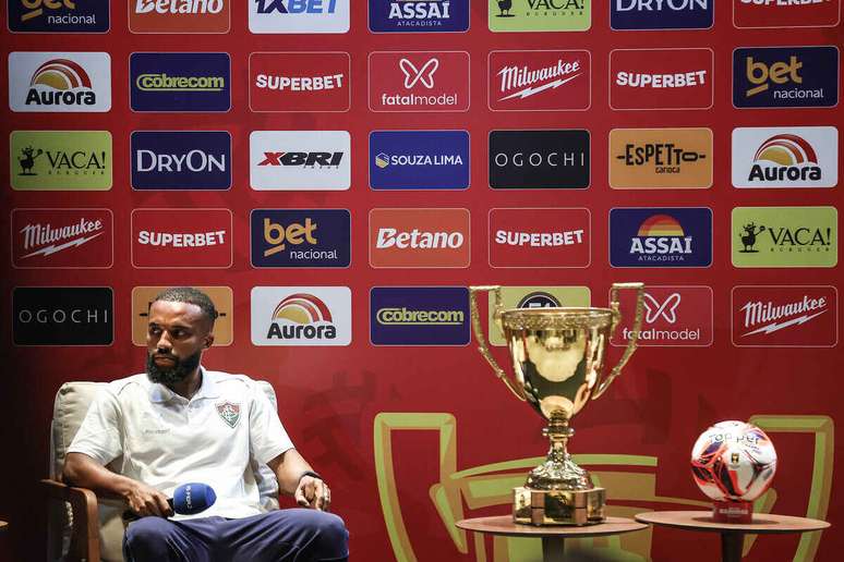 Samuel Xavier, capit&atilde;o do Fluminense, fala sobre decis&atilde;o contra o Flamengo -