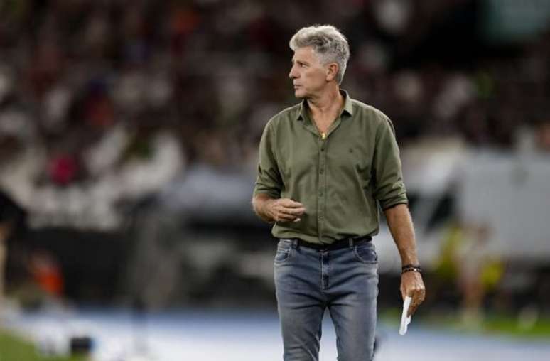 రెనాటో వాస్కో శిక్షణకు నాయకత్వం వహిస్తున్నాడు -