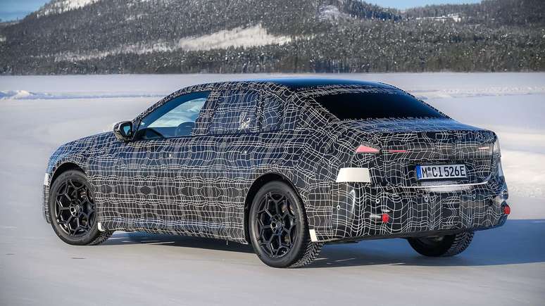 Novo BMW i3 em testes na Europa