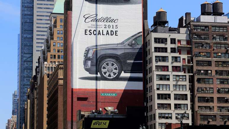 A proibi&ccedil;&atilde;o da publicidade de autom&oacute;veis movidos a gasolina tem como objetivo reduzir o consumo de combust&iacute;veis f&oacute;sseis