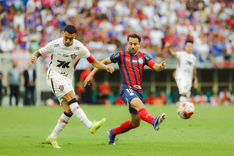 Vit&oacute;ria saiu na frente no primeiro tempo aproveitando a domin&acirc;ncia da partida &ndash;