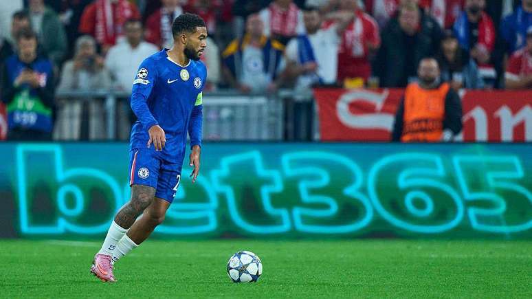 Em 2019, o setor de apostas suspendeu voluntariamente a publicidade no Reino Unido durante as transmiss&otilde;es ao vivo, mas os an&uacute;ncios em outros hor&aacute;rios aparentemente aumentaram, segundo estudo