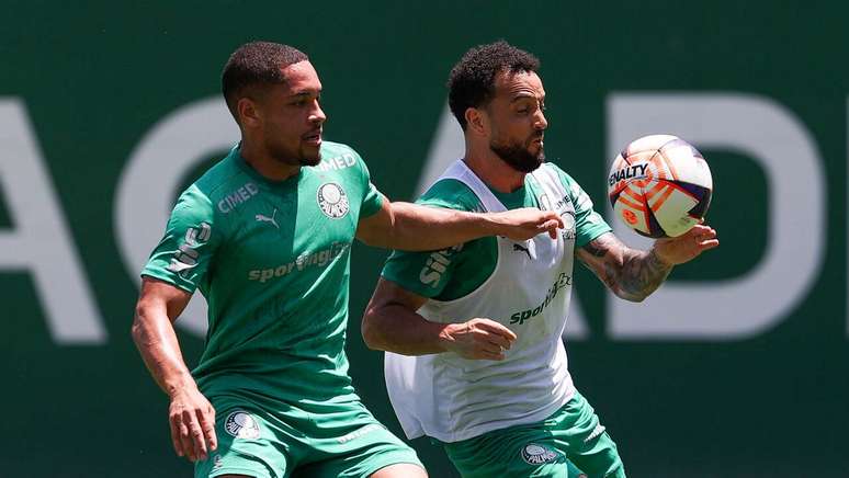 Atacante realizou atividade integral com o elenco alviverde &ndash;