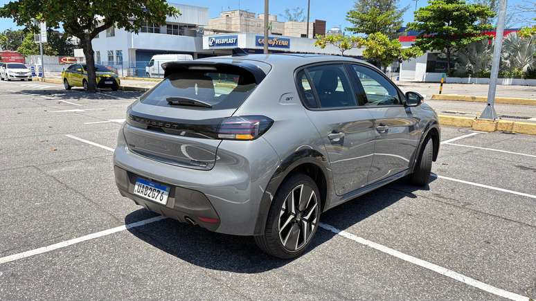 Peugeot 208 GT Hybrid