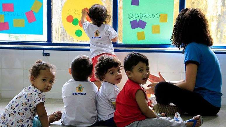 Quase 2,3 milh&otilde;es de crian&ccedil;as de at&eacute; 3 anos estavam fora da creche em 2024, por dificuldades de acesso, como falta de vagas ou de unidades pr&oacute;ximas