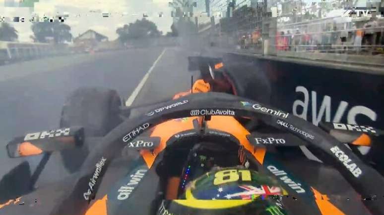 ஆஸ்கார் பியாஸ்ட்ரி மெல்போர்ன் சர்க்யூட்டின் 7வது டர்ன் வெளியேறும் இடத்தில் விபத்துக்குள்ளானார் மற்றும் ஆஸ்திரேலிய ஜிபியை தொடக்கத்திற்கு முன்பே கைவிட்டார்.