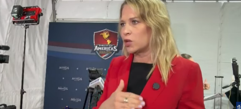 Amanda Roberson é representante do governo norte-americano