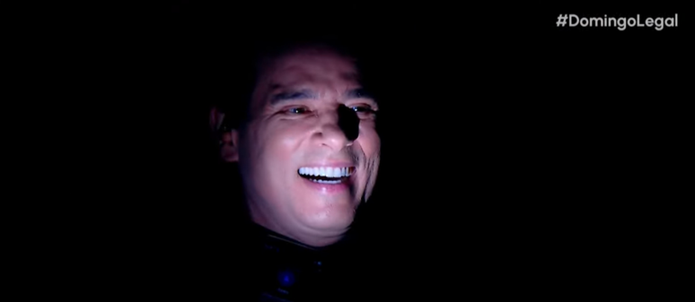 Programa ao vivo do SBT tem queda de energia e atração fica no escuro