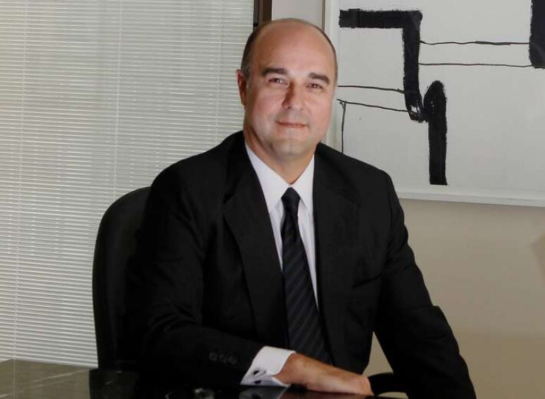 కాస్టెల్లో బ్రాంకో పాట్రియాలో మౌలిక సదుపాయాల ప్రాంతాన్ని సృష్టించే బాధ్యతను కలిగి ఉన్నాడు