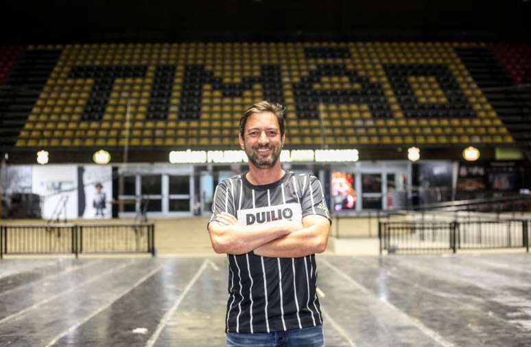 Du&iacute;lio Monteiro Alvez, ex-presidente do Corinthians 