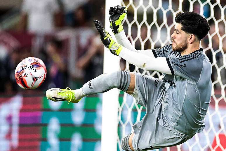 ఫైనల్‌లో రోసీ రెండు కిక్‌లను కాపాడాడు –