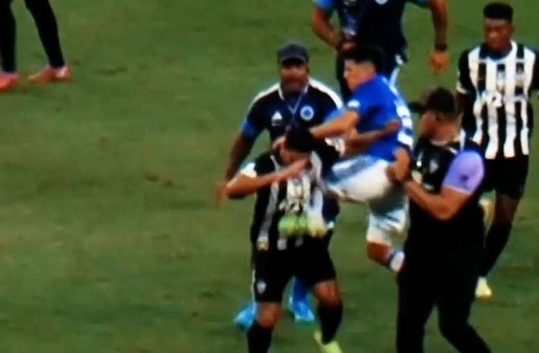 Cruzeiro x Atl&eacute;tico gera pacadaria no Mineir&atilde;o &ndash;