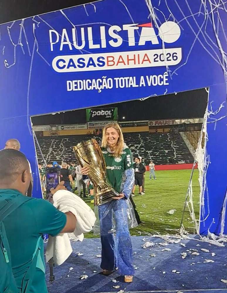 Leila Pereira, presidente do Palmeiras, celebra t&iacute;tulo paulista ap&oacute;s vit&oacute;ria sobre o Novorizontino.