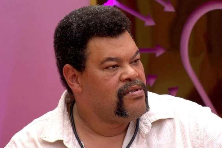 Babu se irritou com Samira Sagr e a expulsou do quarto, acusando a sister de &ldquo;ir l&aacute; fazer VT&rdquo; 