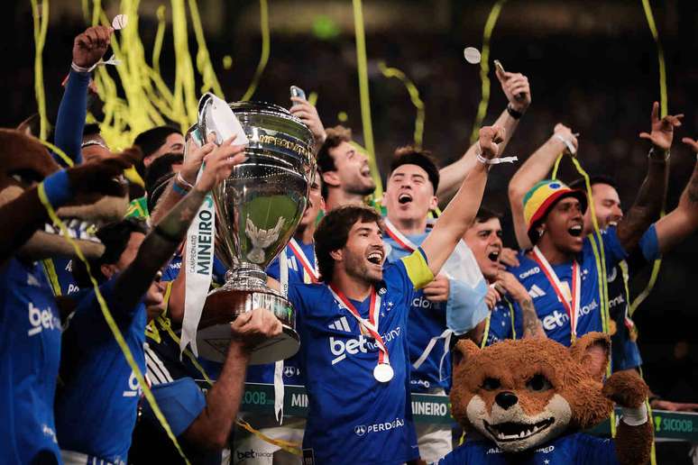 Ap&oacute;s pancadaria, Cruzeiro ergueu o t&iacute;tulo de campe&atilde;o mineiro 2026 &ndash;