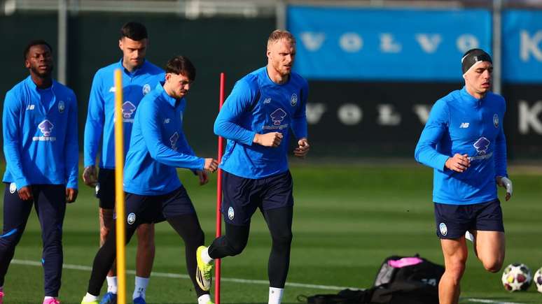 Or&oacute;bicos n&atilde;o vencem h&aacute; tr&ecirc;s partidas &ndash;