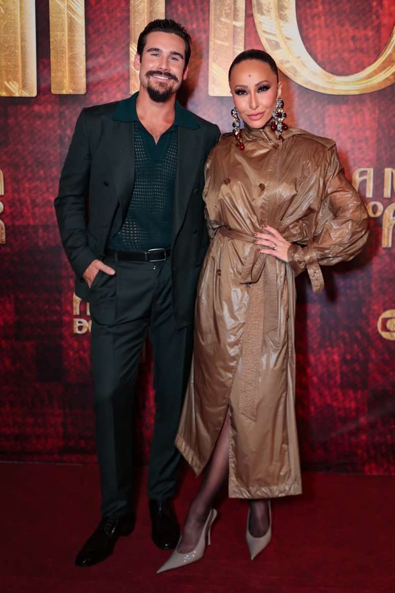 Nicolas Prattes e Sabrina Sato 