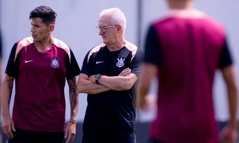 Corinthians faz grande in&iacute;cio de Campeonato Brasileiro &ndash;