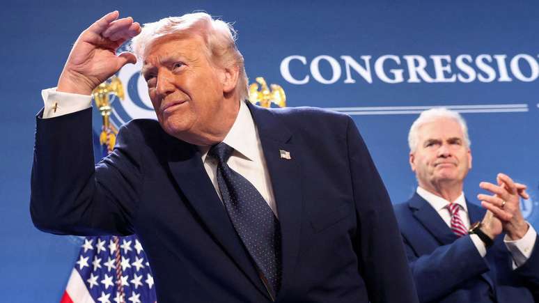 Se a crise energ&eacute;tica se prolongar, poder&aacute; trazer consequ&ecirc;ncias graves para Donald Trump nas elei&ccedil;&otilde;es legislativas de meio de mandato que os Estados Unidos realizar&atilde;o em novembro