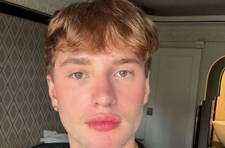 Felipe Heystee acumula quase 4 milh&otilde;es de seguidores em suas redes sociais