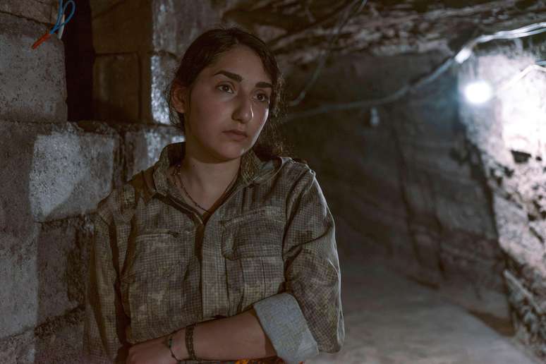 Aryen afirma que essa luta lhe permite recuperar sua identidade como mulher curda