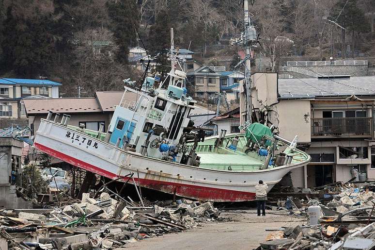 Tsunami h&aacute; 15 anos deixou mais de 26 mil mortos e um rastro de destrui&ccedil;&atilde;o pelo pa&iacute;s, como na cidade pesqueira de Morioka, na costa do Pac&iacute;fico na ilha de Honshu