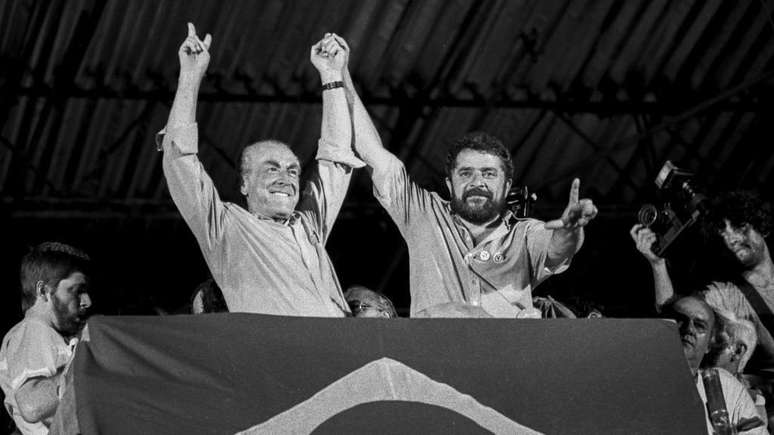 Lula e Leonel Brizola, no segundo turno das elei&ccedil;&otilde;es de 1989