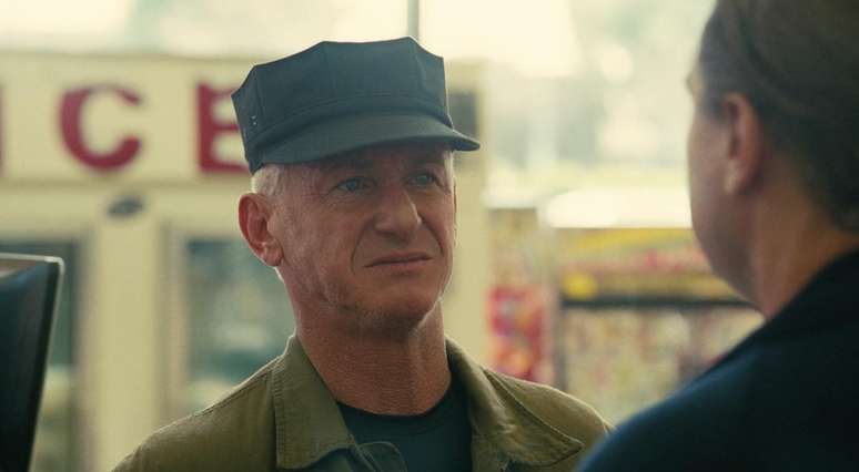 Sean Penn em "Uma Batalha Ap&oacute;s a Outra"