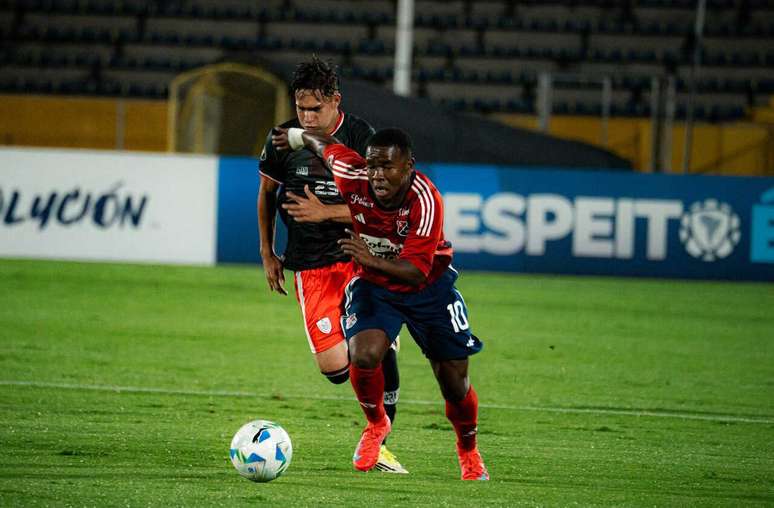 Medell&iacute;n bem que tentou, mas perdeu para o M&eacute;rida por 1 a 0 &ndash;