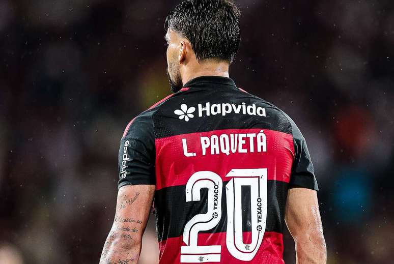 Paquet&aacute; n&atilde;o participou de gol, mas teve boa atua&ccedil;&atilde;o em vit&oacute;ria do Flamengo &ndash;