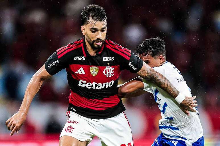 Paquet&aacute; sofre fratura na m&atilde;o direita, informa o Flamengo &ndash;