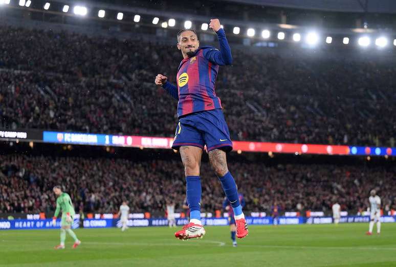 బార్సిలోనాలో రఫిన్హా సరదాగా గడిపారు –