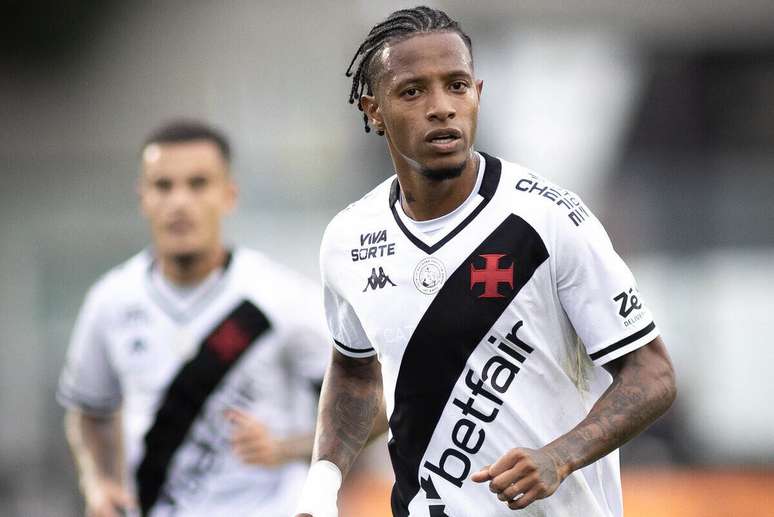 Com nove jogos na temporada, Tch&ecirc; Tch&ecirc; atuou mais vezes em compara&ccedil;&atilde;o a Hugo Moura na temporada &ndash; Fotos: Matheus Lima/Vasco