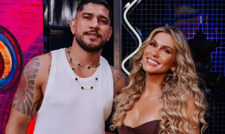 Livia Andrade posou com Poatan durante as grava&ccedil;&otilde;es do Doming&atilde;o com Huck