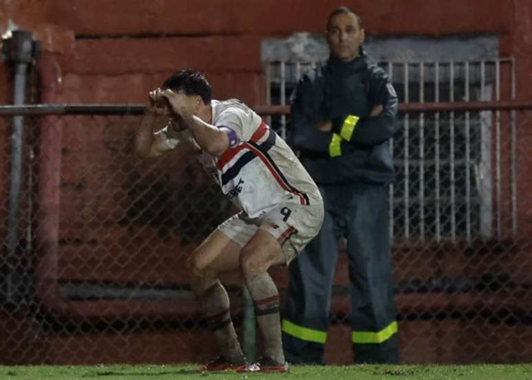 S&atilde;o Paulo lidera o Brasileir&atilde;o ap&oacute;s quase quatro anos &ndash;