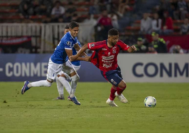 Confronto foi para o intervalo com o mesmo marcador do jogo de ida &ndash;