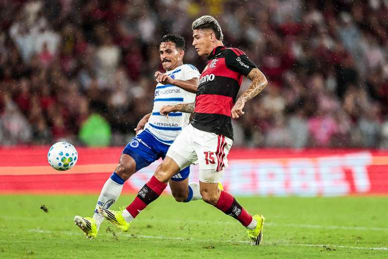 Nos acr&eacute;scimos, Carrascal usa g&aacute;s extra para superar Kaiki e garantir vit&oacute;ria rubro-negra &ndash;