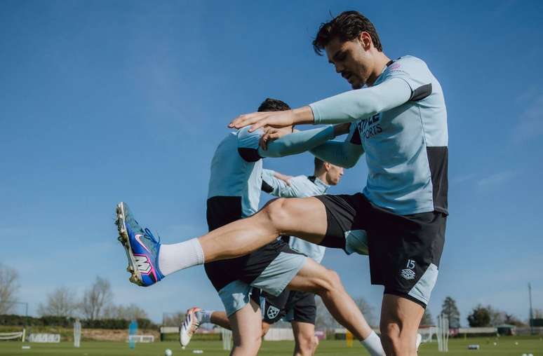 Hammers est&atilde;o na briga pelo rebaixamento &ndash;