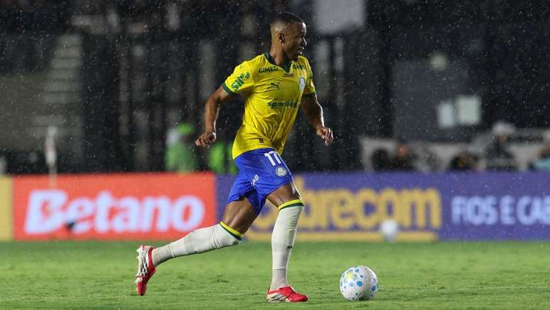 Marlon Freitas em campo pelo Palmeiras diante do Vasco &ndash;