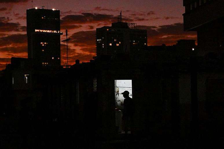 Nos &uacute;ltimos anos, Cuba sofreu graves apag&otilde;es que afetaram toda a ilha