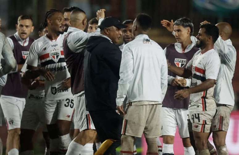 S&atilde;o Paulo &eacute; o l&iacute;der do Campeonato Brasileiro &ndash;