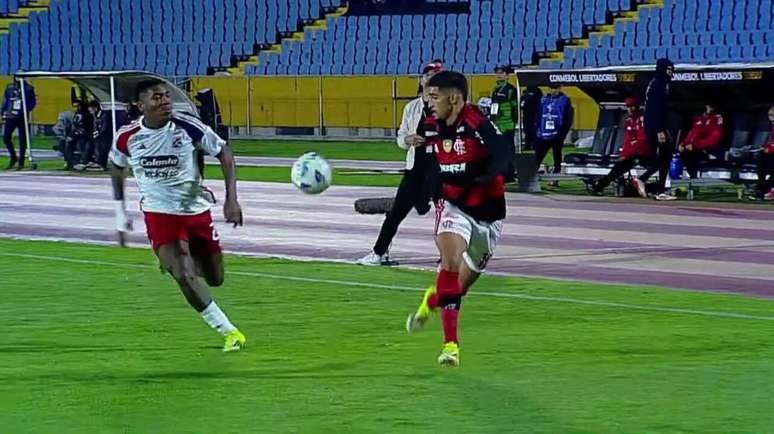 Brasileiros e colombianos mediram for&ccedil;as pela &uacute;ltima rodada da fase de grupos &ndash;