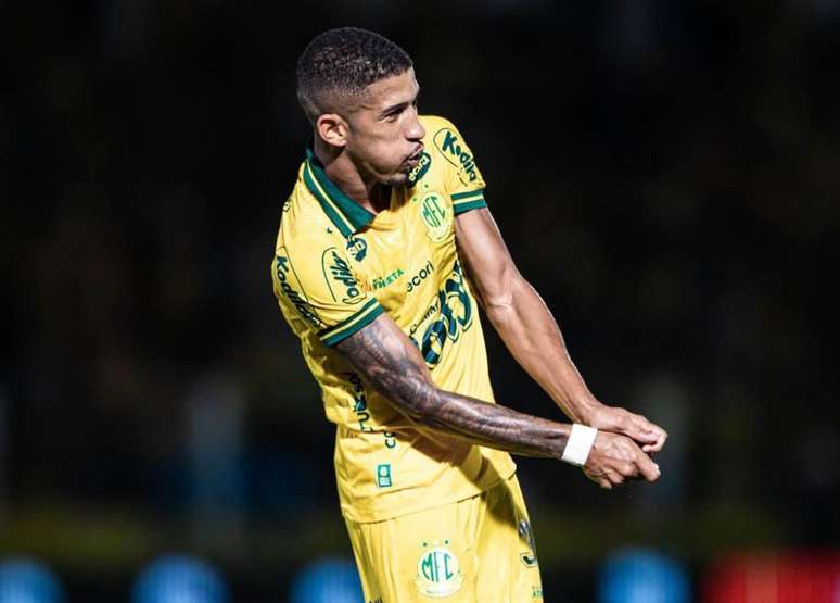 Igor Formiga em campo pelo Mirassol &ndash;