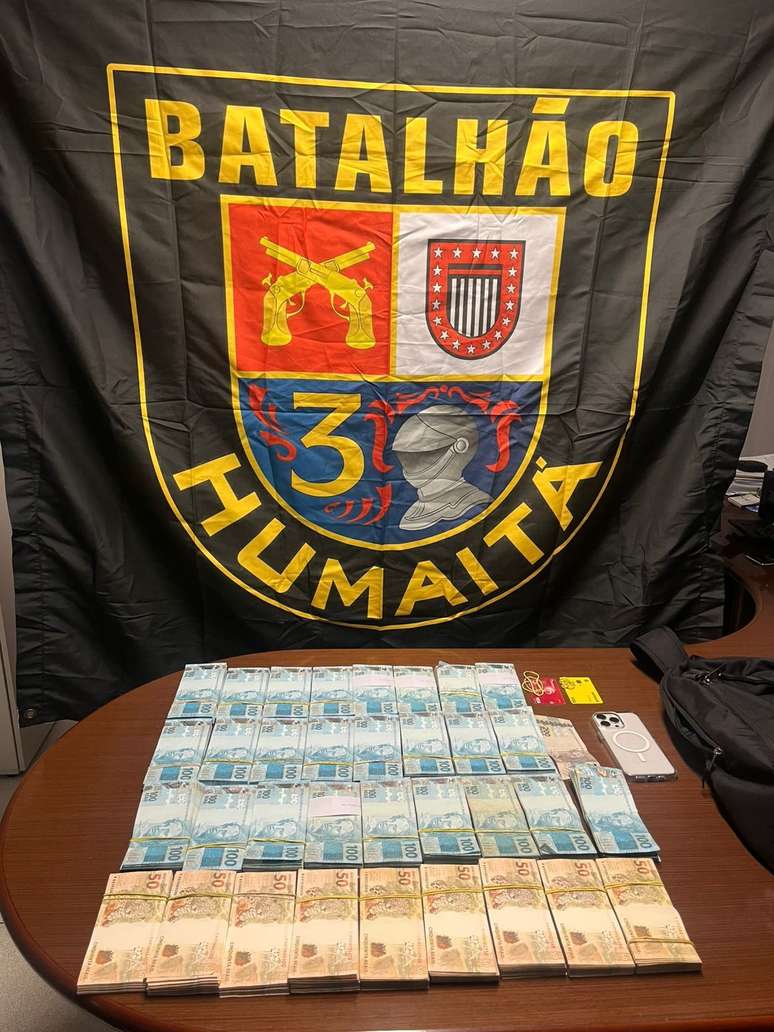 PM apreende R$ 288 mil de suspeito em S&atilde;o Paulo