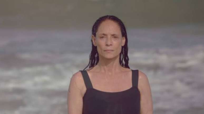 A atriz Sonia Braga vive a protagonista do filme de Kl&eacute;ber Mendon&ccedil;a Filho. 